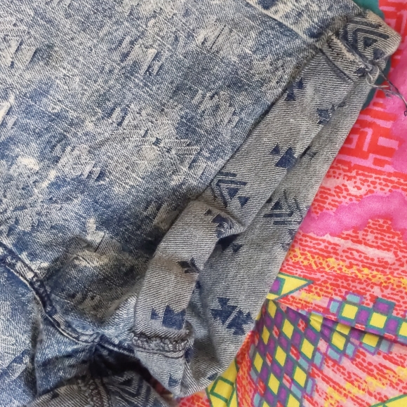 Mossimo High Rise Short Shorts - Picture 3 of 12